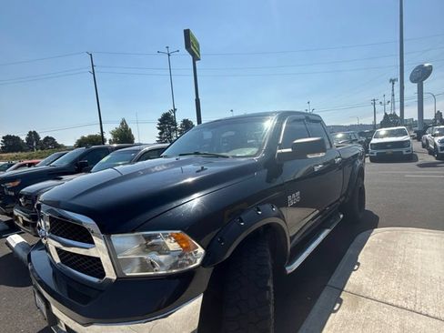Used 2014 RAM 1500 Classic SLT w/ Luxury Group AWD/4WD image 1