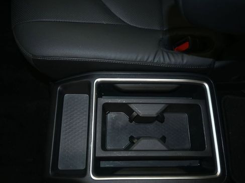 Used 2025 Toyota Grand Highlander AWD image 18