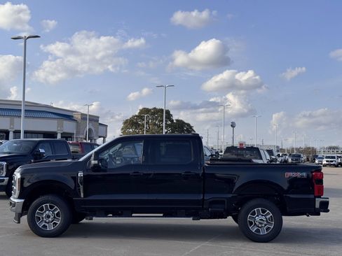 New 2026 Ford F250 Lariat w/ FX4 Off-Road Package image 3