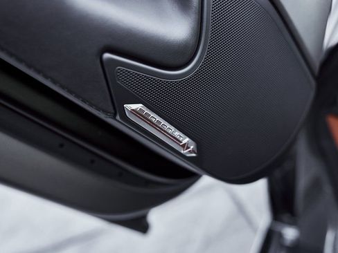 Used 2018 Lamborghini Aventador S AWD/4WD image 43