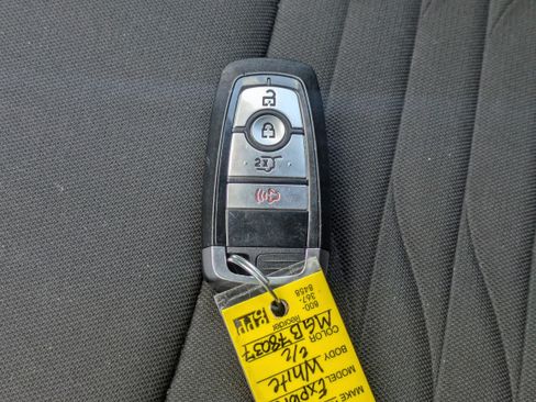 Used 2021 Ford Explorer XLT image 27