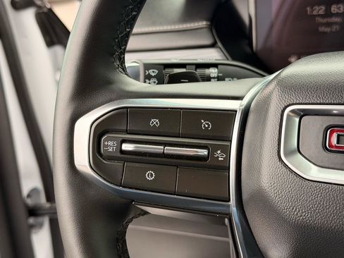 Used 2026 GMC Acadia Elevation w/ Elevation Premium Package AWD/4WD image 28