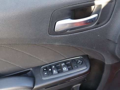 Used 2022 Dodge Charger R/T w/ Blacktop Package image 21