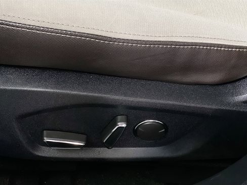 Used 2020 Ford Fusion SE w/ Equipment Group 151A image 15