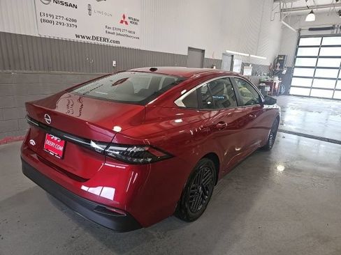 New 2026 Nissan Sentra SV w/ SV Convenience Package FWD image 3