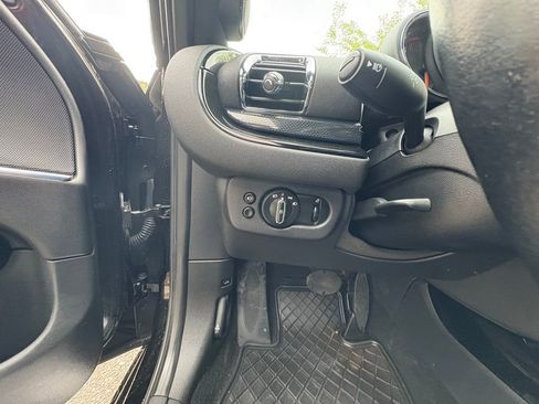 Used 2019 MINI Cooper Clubman S image 16