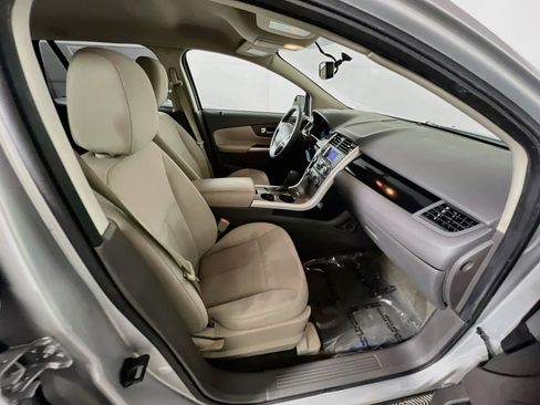 Used 2013 Ford Edge SE FWD image 30