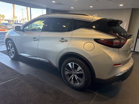 Used 2023 Nissan Murano SV image 14