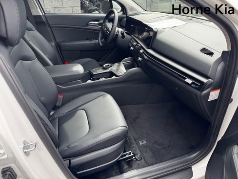 New 2026 Kia Sportage EX image 18