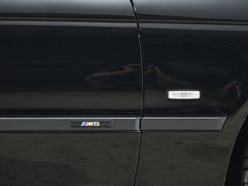 Used 2003 BMW M5 RWD image 41