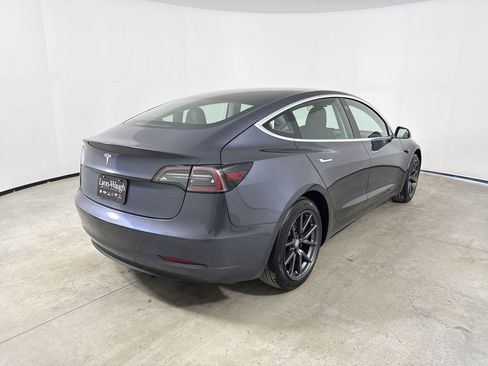 Used 2020 Tesla Model 3 Standard Range Plus image 7