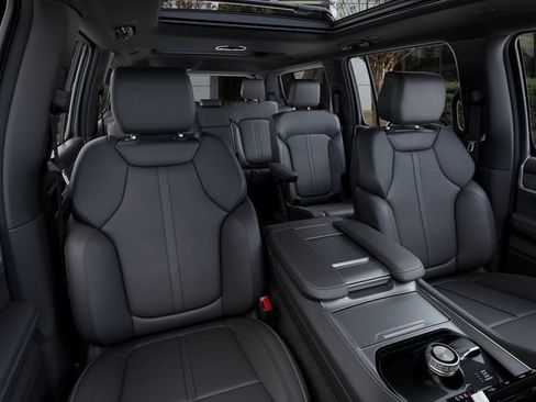 New 2026 Jeep Grand Wagoneer 4WD w/ Premium Group I image 16