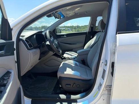 Used 2019 Hyundai Tucson Value AWD/4WD image 3