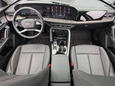 Used 2025 Audi Q5 Premium Plus w/ Premium Plus image 23