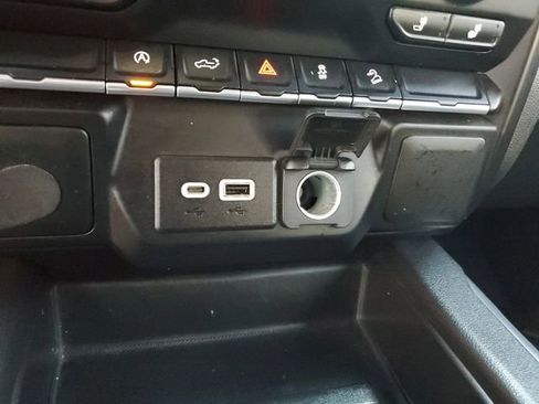 Used 2022 Chevrolet Silverado 1500 LT Trail Boss w/ Bed Protection Package image 26