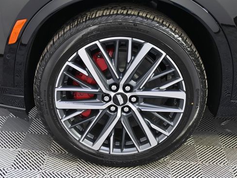 Certified 2025 Cadillac XT6 Sport w/ Technology Package image 20