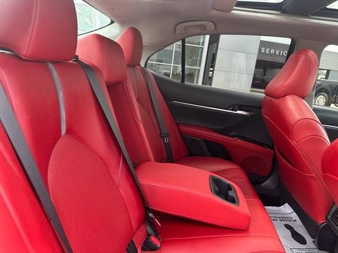 Used 2018 Toyota Camry XSE w/ Driver Assist Package FWD image 15
