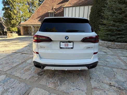 Used 2022 BMW X5 sDrive40i w/ M Sport Package image 4