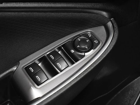 Used 2018 Chevrolet Malibu LT image 13