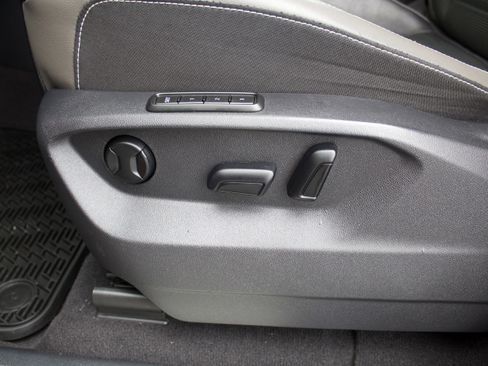 Used 2021 Volkswagen Atlas Cross Sport SEL Premium R-Line image 13