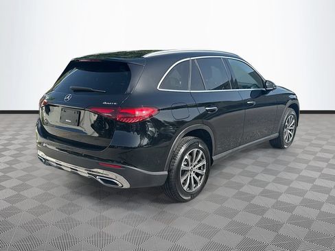Used 2024 Mercedes-Benz GLC 300 4MATIC image 6
