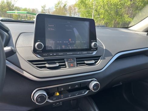 Used 2020 Nissan Altima 2.5 S FWD image 20