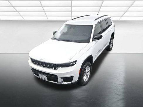 New 2025 Jeep Grand Cherokee L Laredo image 12