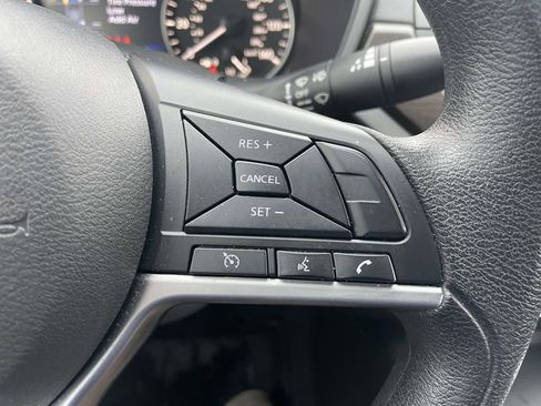 Used 2024 Nissan Altima 2.5 SV image 33