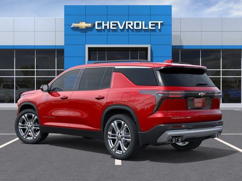 New 2026 Chevrolet Traverse LT w/ Driver Confidence Package AWD/4WD image 3