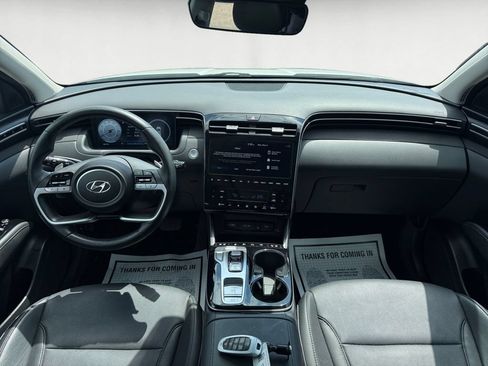 Certified 2024 Hyundai Tucson Limited AWD/4WD image 11