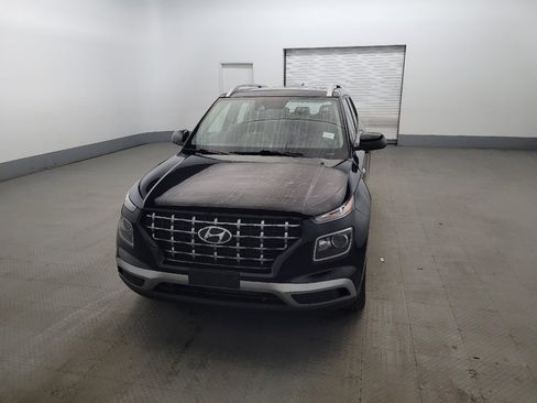Used 2022 Hyundai Venue SEL FWD image 15