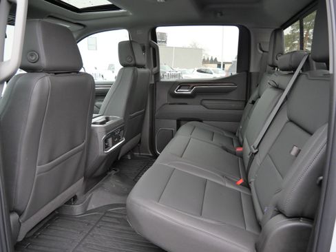 New 2026 GMC Sierra 1500 SLT w/ SLT Premium Plus Package image 4