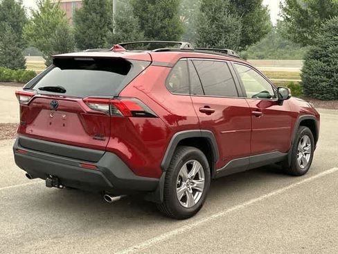 Used 2022 Toyota RAV4 XLE w/ Convenience Package AWD/4WD image 24