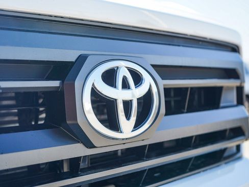 New 2025 Toyota Tacoma SR5 image 22