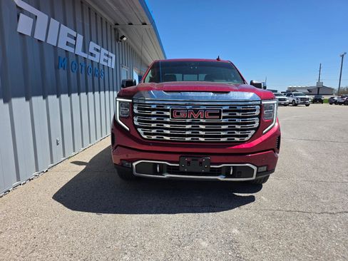 Used 2024 GMC Sierra 1500 Denali w/ Technology Package image 3