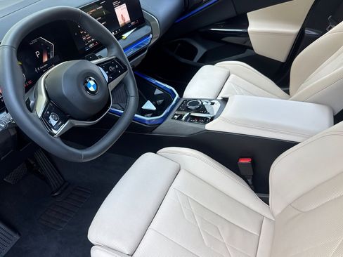 Used 2026 BMW X3 xDrive30i w/ Premium Package AWD/4WD image 4