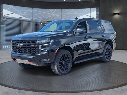 Used 2023 Chevrolet Tahoe Z71 w/ Luxury Package image 2