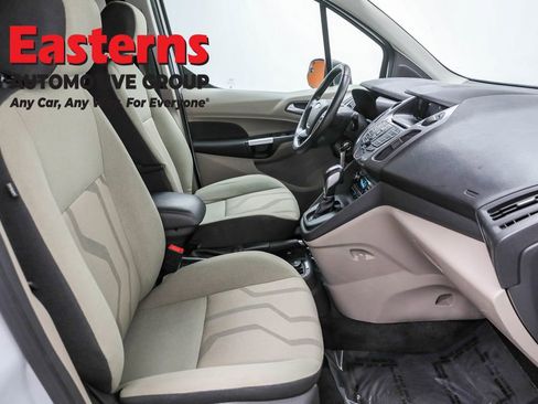 Used 2017 Ford Transit Connect XLT image 24