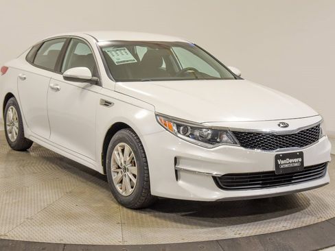 Used 2018 Kia Optima LX image 6
