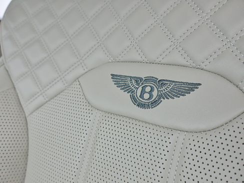 Certified 2023 Bentley Bentayga AWD/4WD image 26
