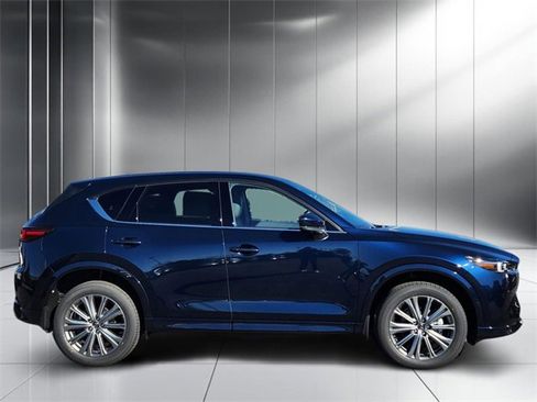 New 2025 MAZDA CX-5 Signature image 28