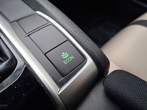 Used 2017 Honda Civic EX image 23