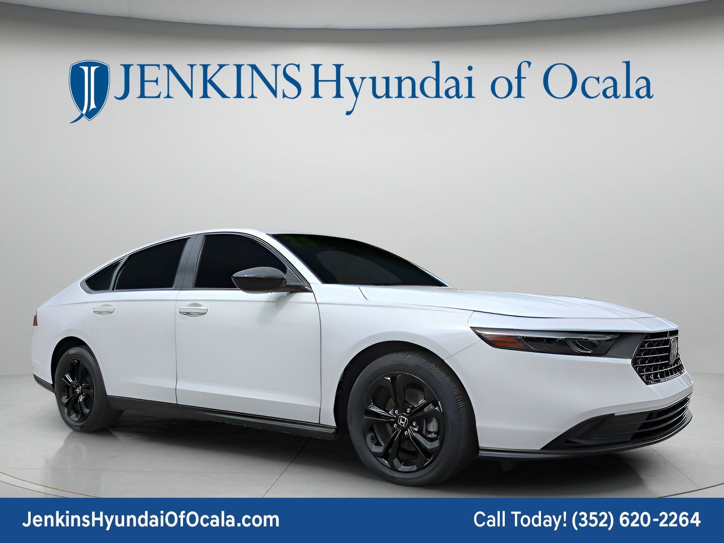 Used 2025 Honda Accord SE image 1