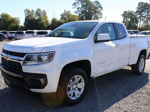 Used 2022 Chevrolet Colorado LT w/ Fleet Safety Package image 3