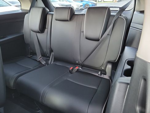 New 2026 Honda Odyssey Touring image 13