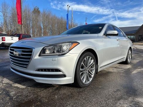 Used 2015 Hyundai Genesis 3.8 w/ Option Group 04 image 3