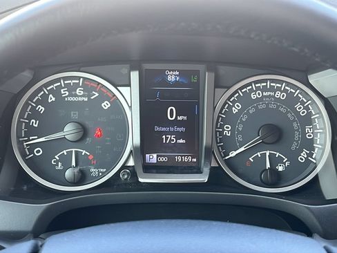 Used 2023 Toyota Tacoma SR5 w/ Technology Package RWD image 21