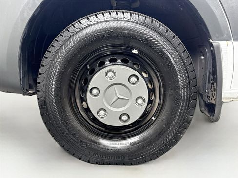 Used 2022 Mercedes-Benz Sprinter 3500 image 38