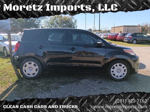 Used 2009 Scion xD image 1