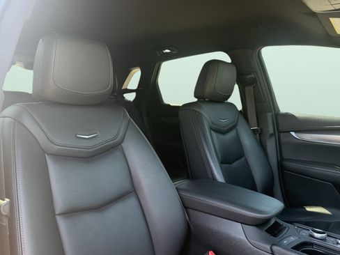 Used 2023 Cadillac XT5 Luxury image 53
